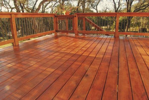 Family Star SHV Deck Staining